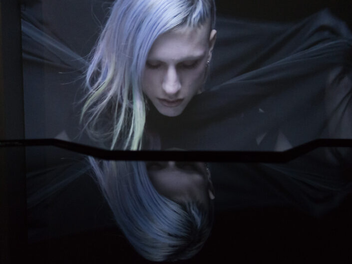 ENTRE (DEUX) FANTÔMES